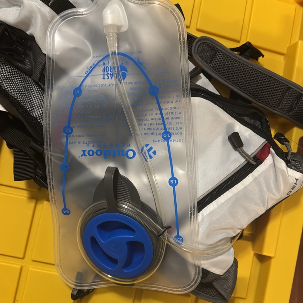 Hydration BackPack - Picture 4 of 4